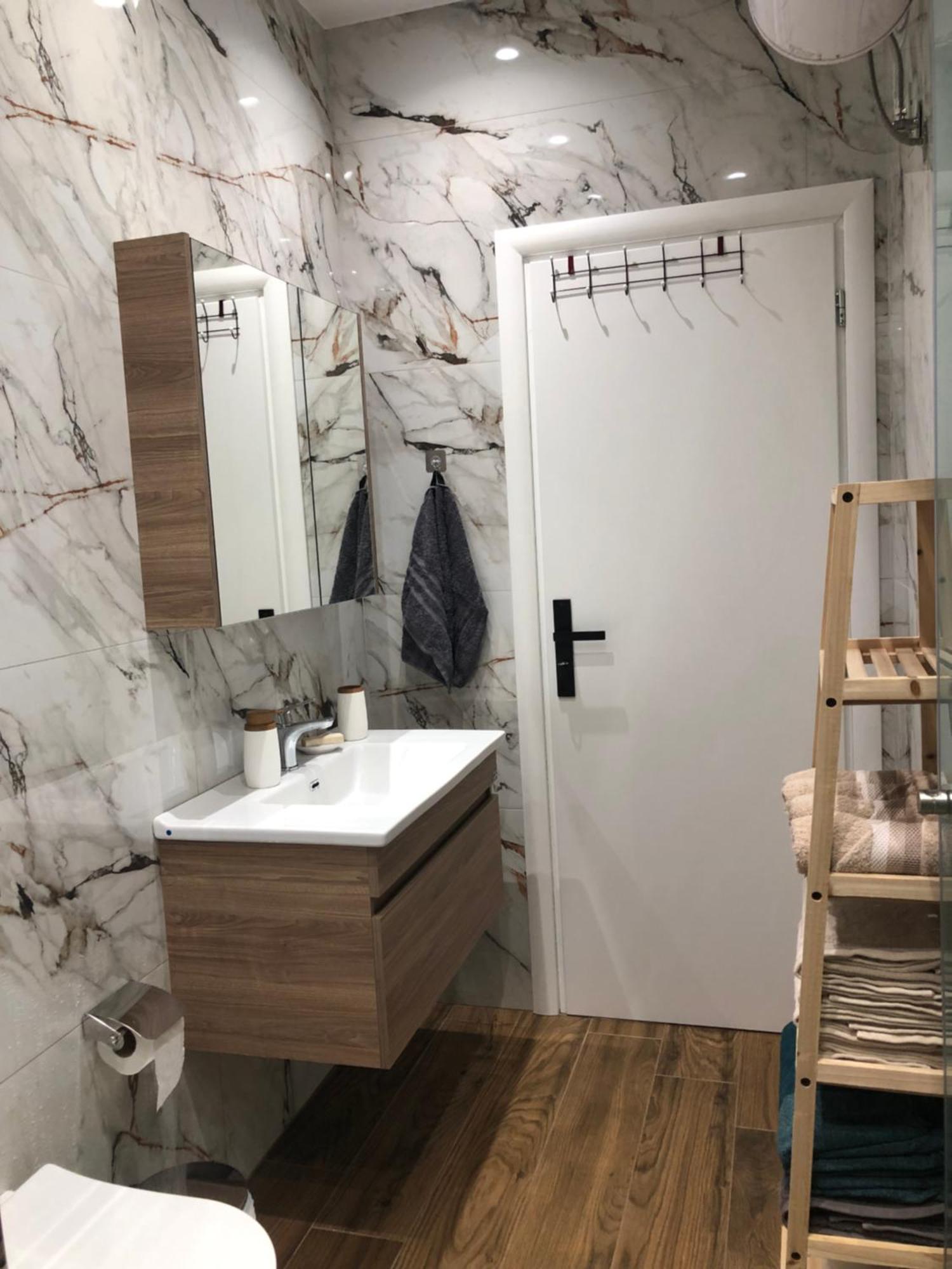 Alajs Apartament Vlorë Esterno foto