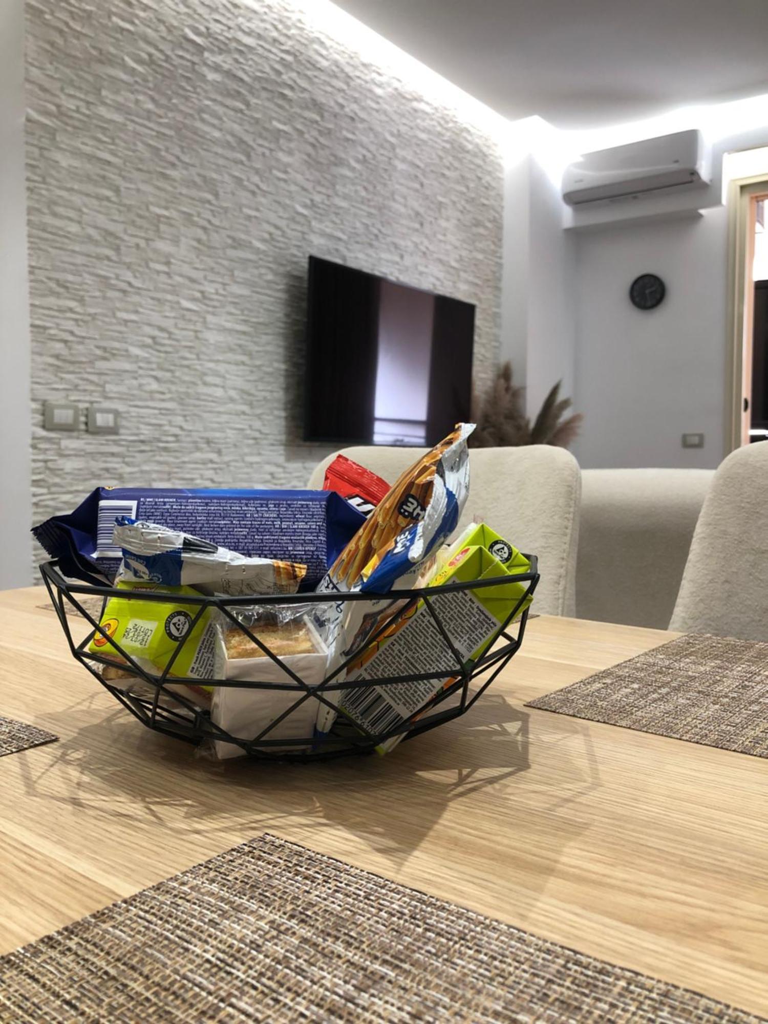 Alajs Apartament Vlorë Esterno foto